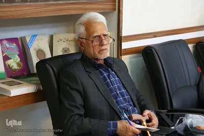 نشست «ادبیات خلاقانه و نوجوان امروز» در دفتر تبلیغات اسلامی اصفهان