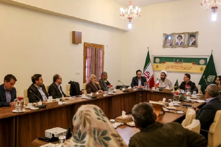 مضامین عرفانی در هنر اسلامی فارس زائیده فضای معنوی حرم شاهچراغ(ع) است