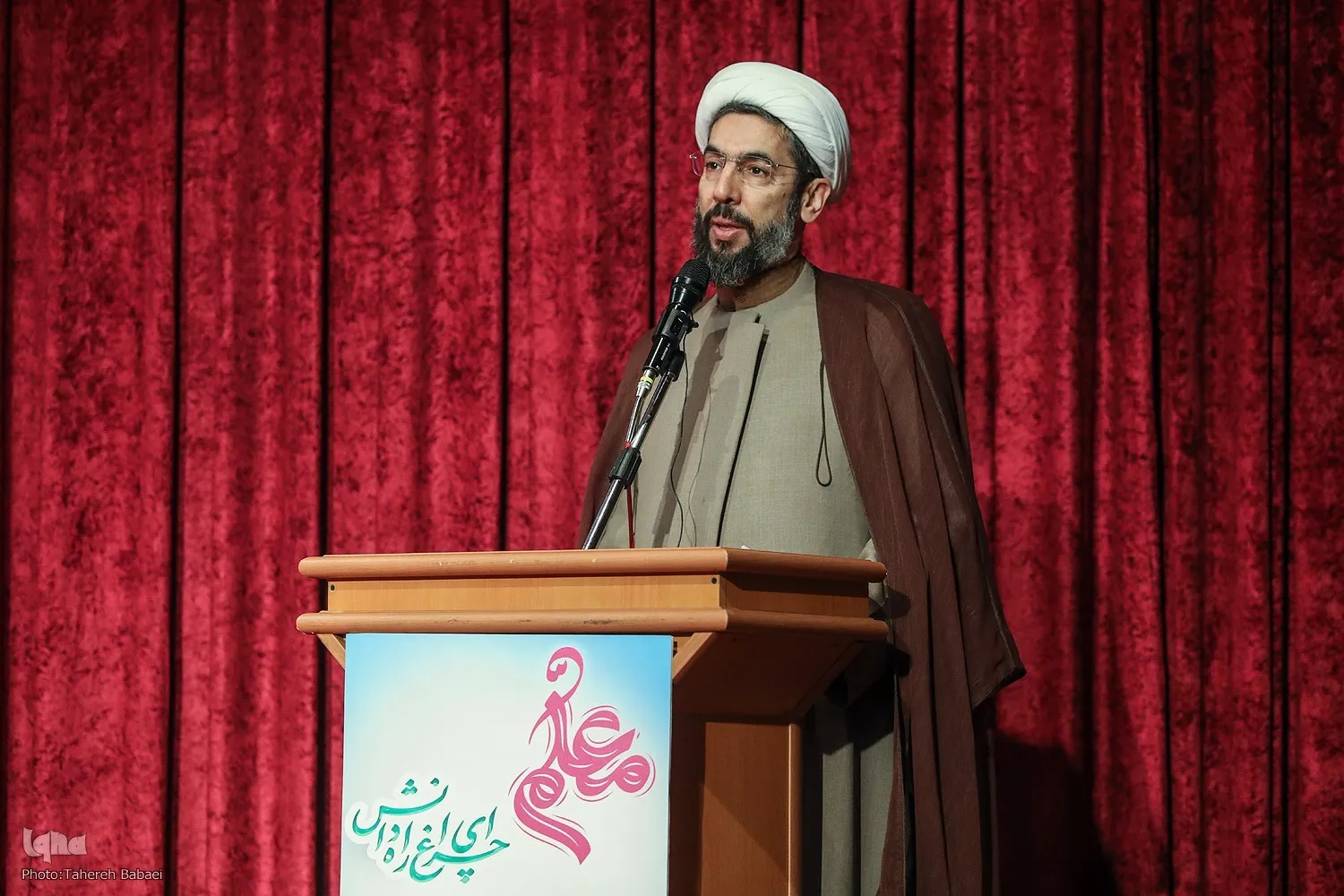 اهل سنت په درست ایران کې ۱۲ زره جوماتونه او د علمي پلاؤ ۱۴۰۰ غړی  لري(مقاله)