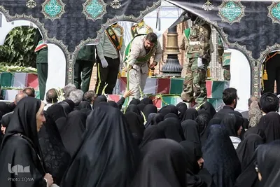 تشییع پیکر مطهر ۲۳ شهید دفاع مقدس در ارومیه‎
