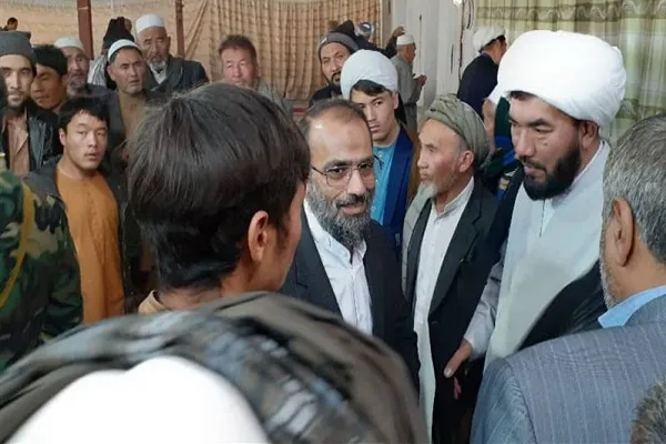 حضور مقامات سفارت ایران در نمازجمعه شیعیان غرب کابل