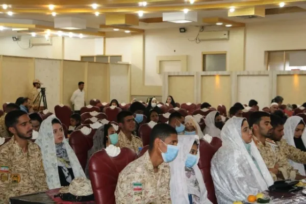 آيين ازدواج کارکنان وظیفه ارتش در کرمان برگزار شد