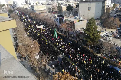 راهپیمایی مردم مشهد در پی شهادت سردار سپهبد شهید قاسم سلیمانی