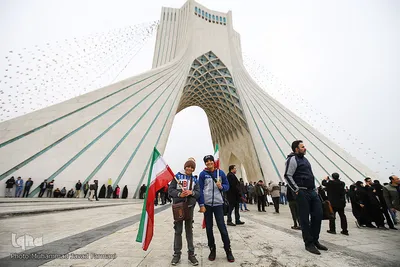پایه کار انقلاب اسلامی ایران هستیم