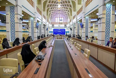 نشست دبیران تشکل‌های دانشجویی فارس با نماینده ولی‌فقیه در استان