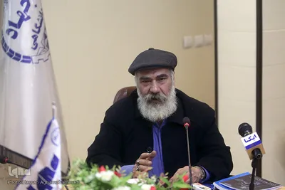 نشست نقد کتاب «سربازنامه» سروده افشین علا در رثای شهادت قاسم سلیمانی