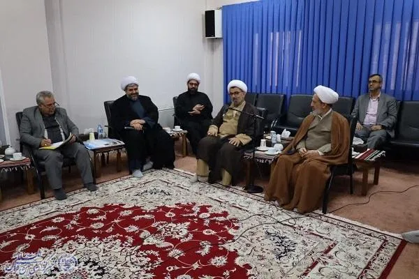 نشست اعضای ستاد برگزاری همایش ملی بزرگداشت علامه حسن زاده آملی