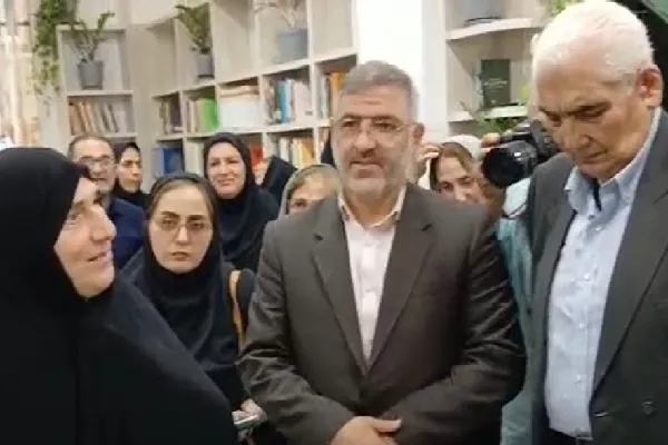 افتتاح کتابخانه سبز در ساری