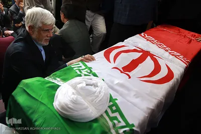 محد رضا عارف، نماینده مردم تهران در مراسم تشییع پیکر مرحوم حجت الاسلام «احمد احمدی»