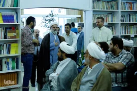 رونمایی کتاب آئینه تمام نما 