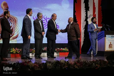 مراسم انتخاب چهره سال هنر انقلاب اسلامی