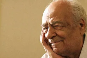رونمایی از تمبر یادبود مشفق کاشانی در سالگرد وفاتش