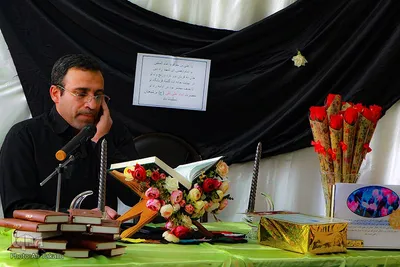 کرسی تلاوت قرآن دانش‌آموزی در ملایر