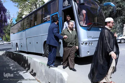 بازدید متسابقین خارجی از بیت امام خمینی(ره)
