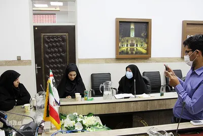 نشست هم اندیشی بانوان قاضی در ایکنای یزد