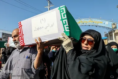 ورود پیکرهای ۱۱۱ شهید دفاع مقدس به کشور