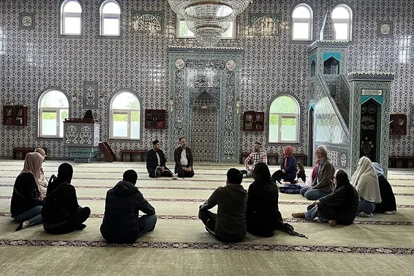 Hollanda'da 'Açık Cami Günü' etkinliği düzenlendi