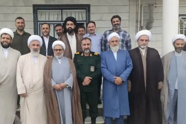دیدار فرمانده و نماینده ولی فقیه در سپاه نینوا با علمای اهل‌سنت گلستان