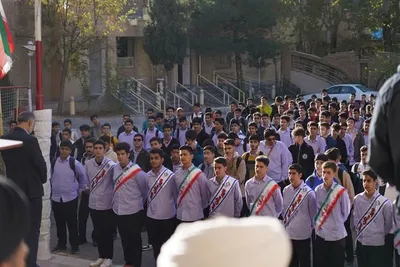 نواختن زنگ استکبار ستیزی در خرم آباد