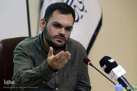 آیین رونمایی از کتاب «بخور، نخور» نوشته محمد حسن‌زاده