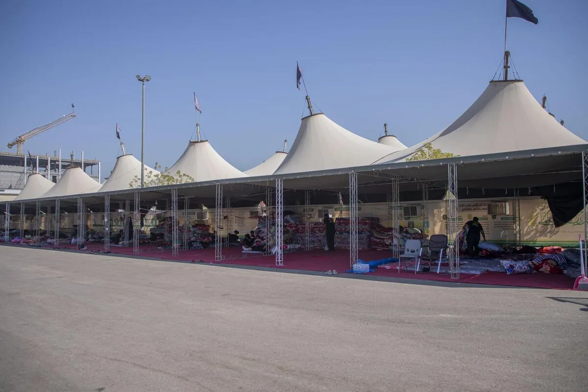 Mawkib za wanaozungumza Kiingereza katika matembezi ya Arbaeen