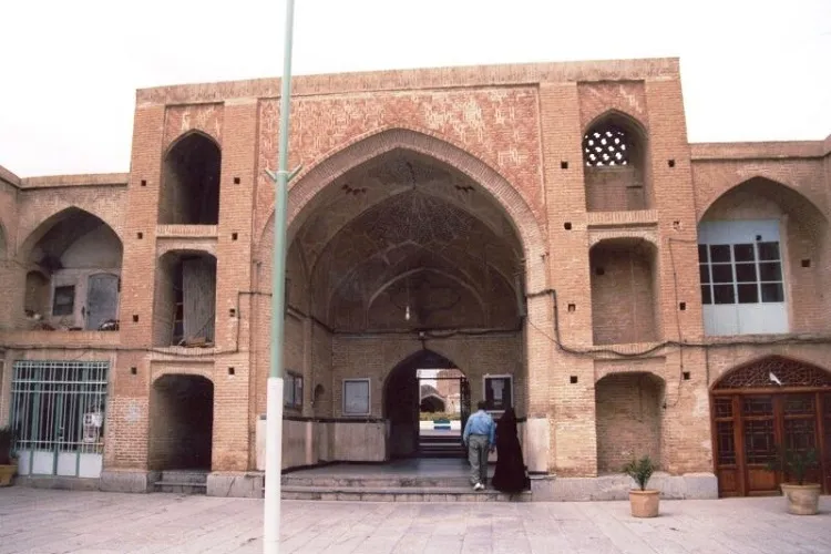 ضرورت تغییر نگاه به کارکرد مساجد
