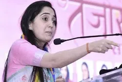 এক থানায় হাজিরা এড়ালেন বিতর্কিত মন্তব্যকারী নূপুর শর্মা