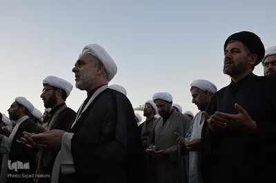 تجدید بیعت طلاب با صاحب الزمان(عج) در مسجد جمکران