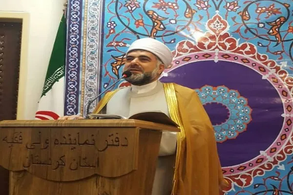 سخنرانی و آثار شهدای روحانی در اختیار نسل جوان جامعه قرار گیرد