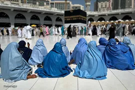 نیایش زائران در مسجدالحرام
