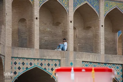 جشن انتخابات در پل خواجوی اصفهان