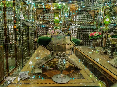 بقعه حرم امامزاده سیدتاج الدین غریب (ع)‎‎