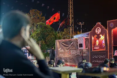 حرم مطهر سیدعلاءالدین حسین(ع) در شب عاشورا