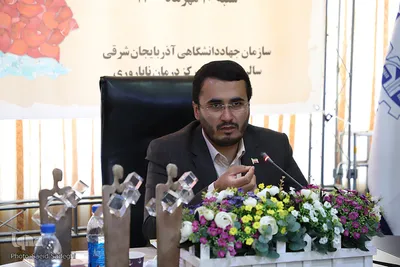 اعطای تندیس فداکاری به خانواده شهدای سلامت آذربایجان شرقی‎‎