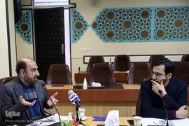 نشست نقد و بررسی کتاب «شمعدانی ها» اثر میلاد عرفان پور