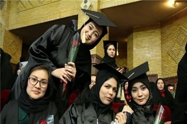 په تهران کې د افغان زده کړیالانو شمېر د کابل په پرتله زیات دی