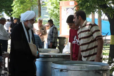 آماده سازی موکب‌ها و غرفه‌های فرهنگی و پذیرایی و دیگ‌های غذا به مناسبت روز غدیر در شهرستان ملایر