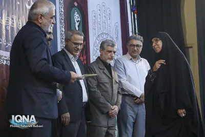 دومین جلسه قرآنیان تهران به همراه تجلیل از خبرنگاران قرآنی
