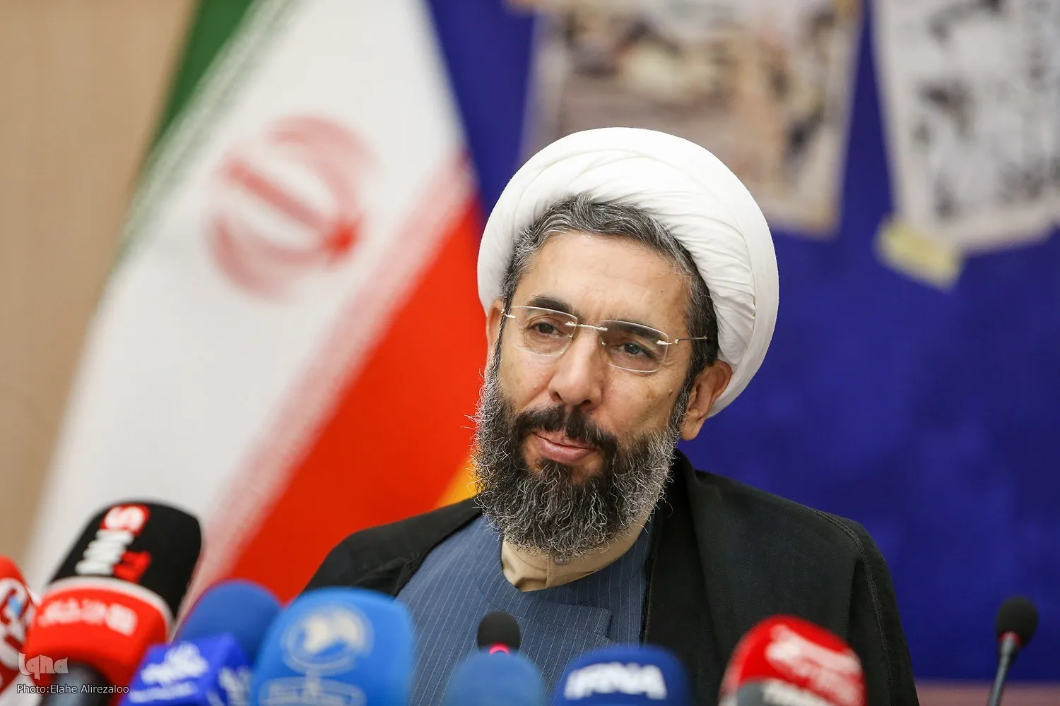 ۱۳ آبان نماد مقاومت و ایستادگی ملی در برابر استکبار جهانی است