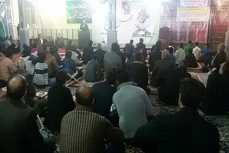 محفل«شبی با قرآن» در ساوه برگزار شد