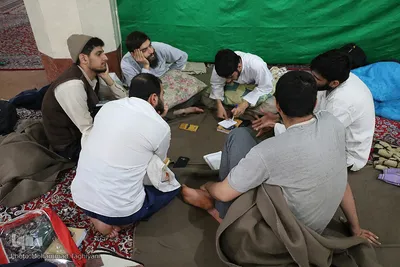 آیین معنوی اعتکاف در مصلی کرج