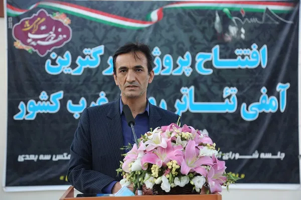 مسئولان با تضییع‌کنندگان بیت‌المال برخورد قانونی کنند