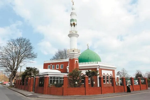 İngiltere'de Corona dönemindeki en başarılı cami seçildi