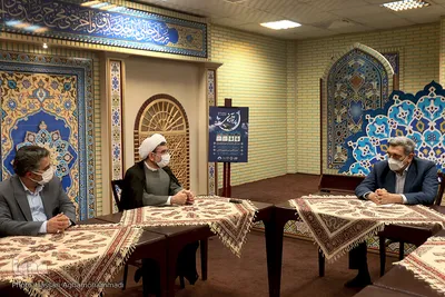 بازدید پیروز حناچی، شهردار تهران از مراکز قرآنی شهرداری منطقه ۱۰