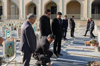 تجدید میثاق جهادگران اصفهانی با شهدا