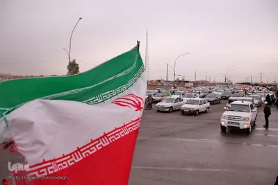 Autokorso zieht durch Qom