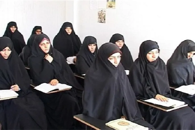 همیاران تبلیغ نقش مهمی در جذب بانوان به فعالیت فرهنگی دارند