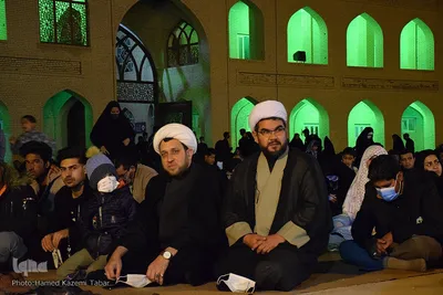 قرار بندگی؛ احیای شب ۲۳ رمضان در امامازادگان باقریه بیرجند