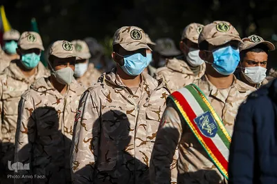 غبارروبی و عطرافشانی گلزار شهدای گمنام شیراز