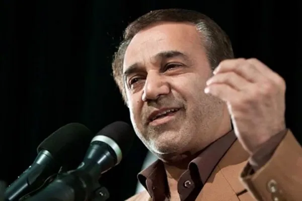 قطعه «وطنم» با صدای محمد گلریز + صوت